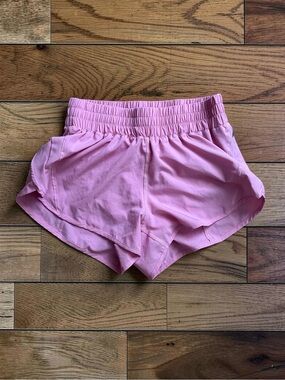 Amazon Essentials Women’s Pink 4” Athletic Running Shorts Size M